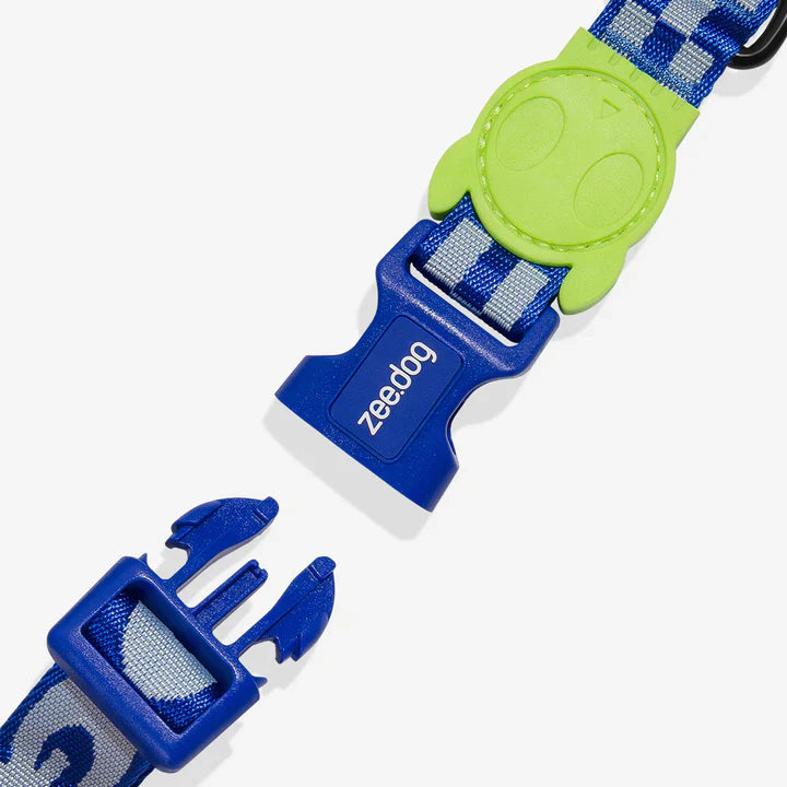 Blue collar panda lock