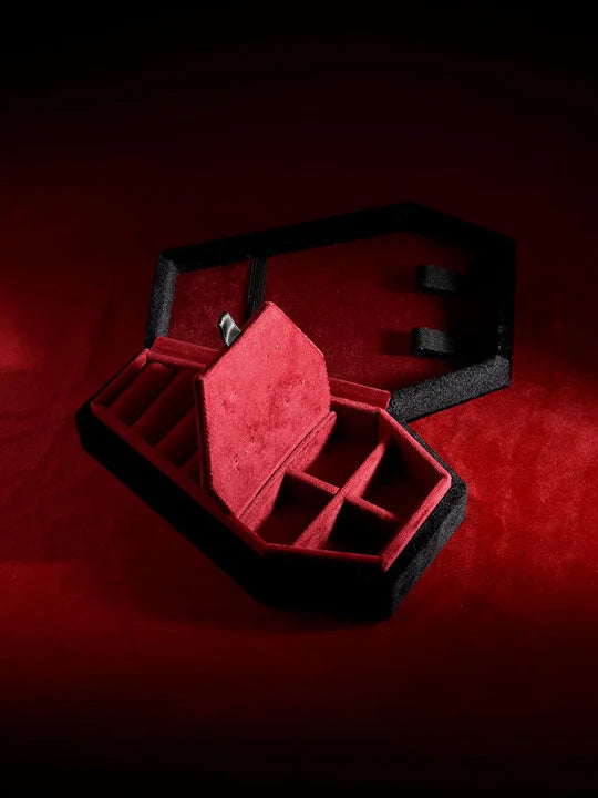 Gothic Coffin Jewelry Box – 🖤Mini Velvet Jewelry Organizer for Rings, Earrings, Necklaces & Bracelets | Spooky Yet Elegant Jewelry Case ✨