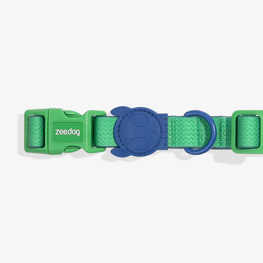Dark green collar